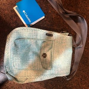 Columbia crossbody